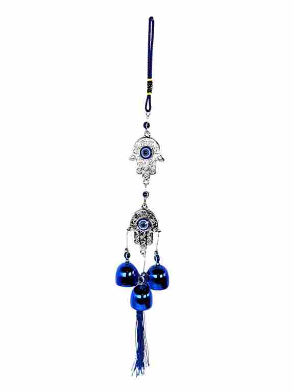 Main de Fatima suspendue